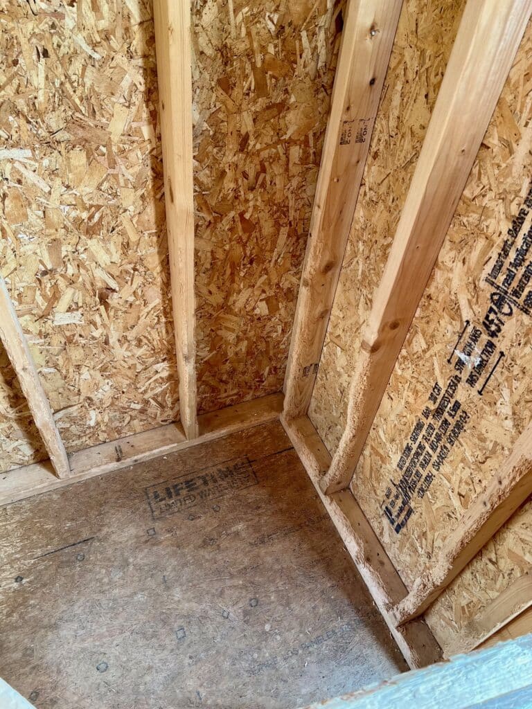8x10 Dog Kennel, Rental Return
