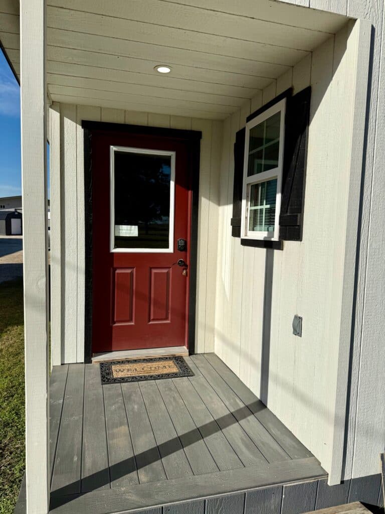 16x36 Outpost Cabin w/ Corner porch: Used