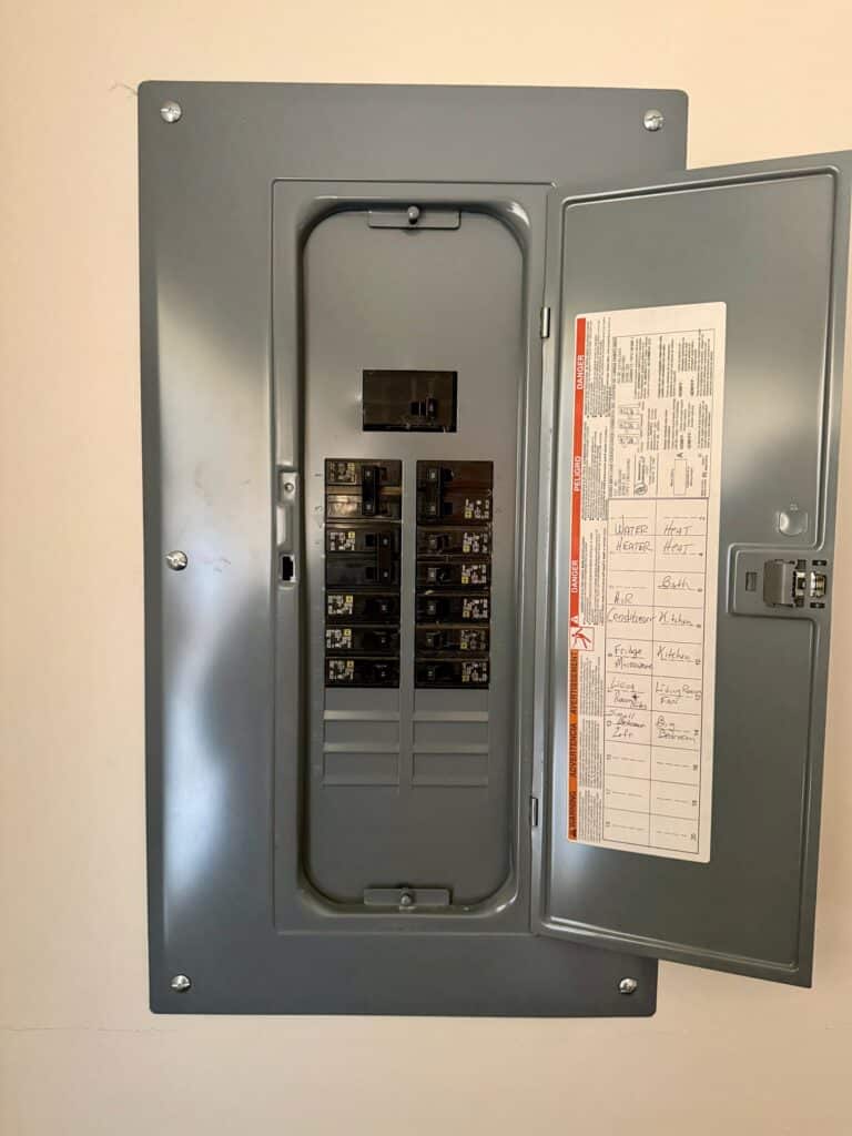 16x36 Guest House Cabin w/ Loft: Used