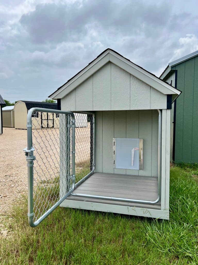 4x8 Dog Kennel