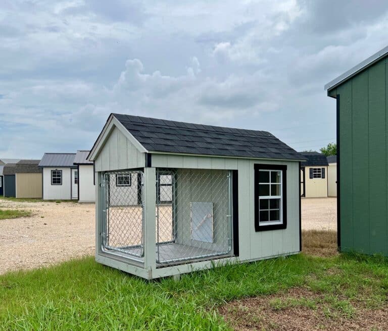4x8 Dog Kennel