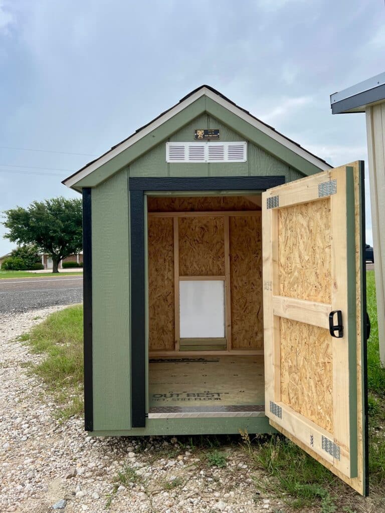 4x8 Dog Kennel