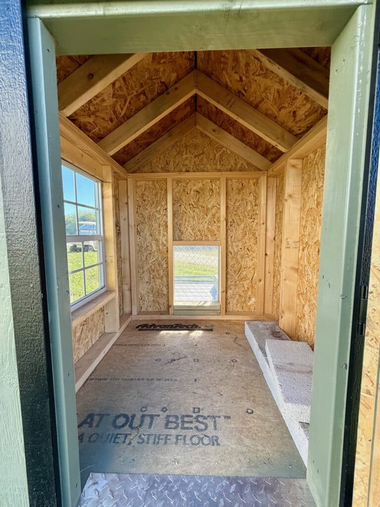 188063025HT 4x8 Dog Kennel for sale Rental Return Used (6) 4x8 Dog Kennel, Rental Return