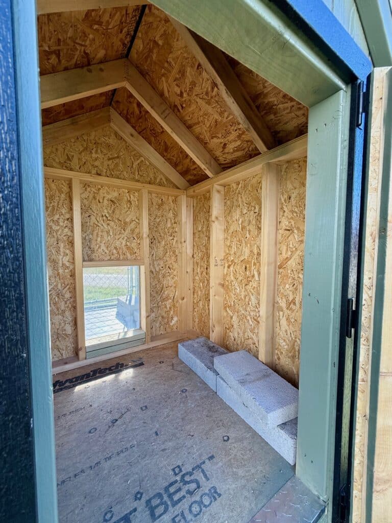 188063025HT 4x8 Dog Kennel for sale Rental Return Used (7) 4x8 Dog Kennel, Rental Return