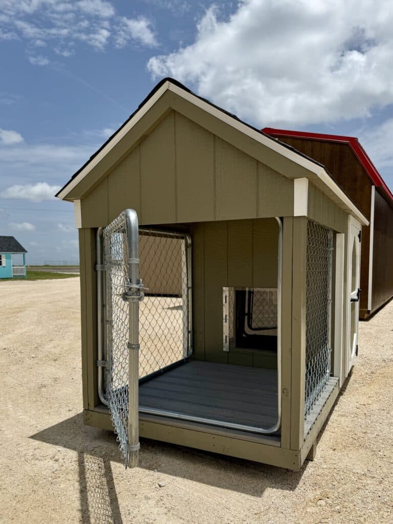 4x8 Dog Kennel