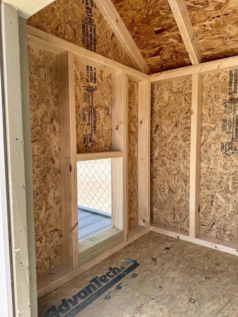4x8 Dog Kennel