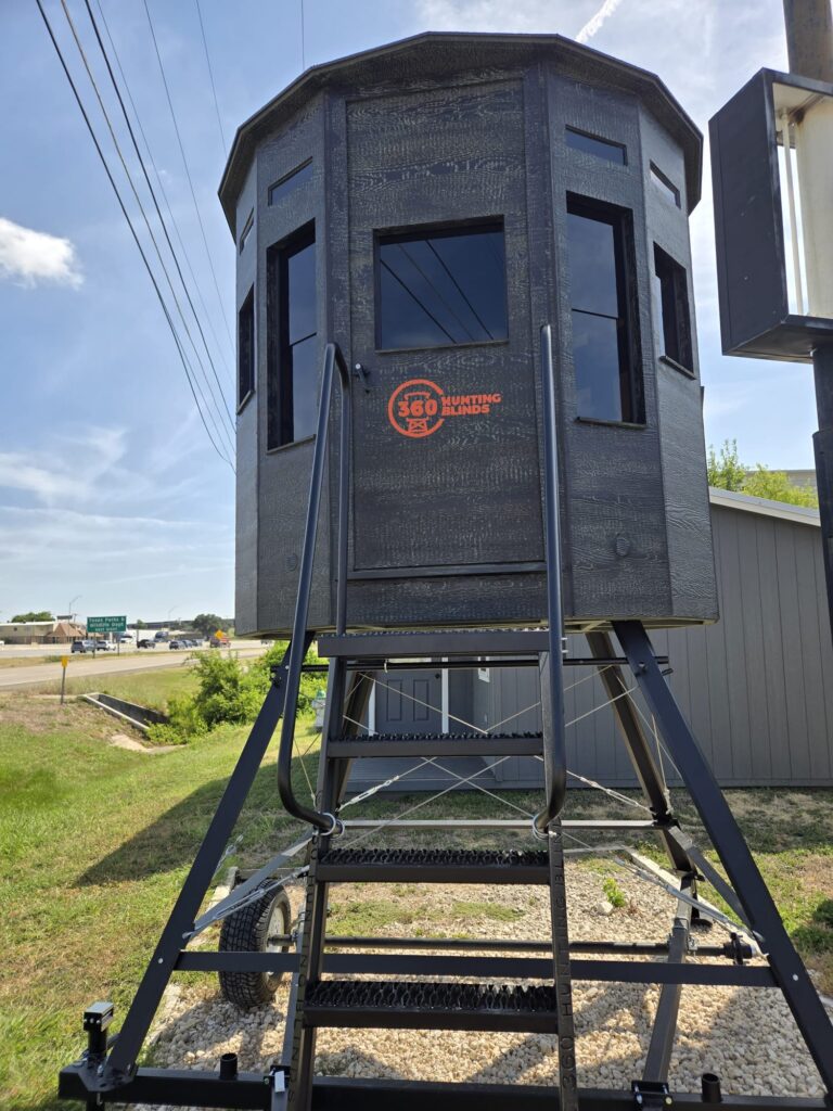 7x7 360 XL Hunting Blind on Trailer
