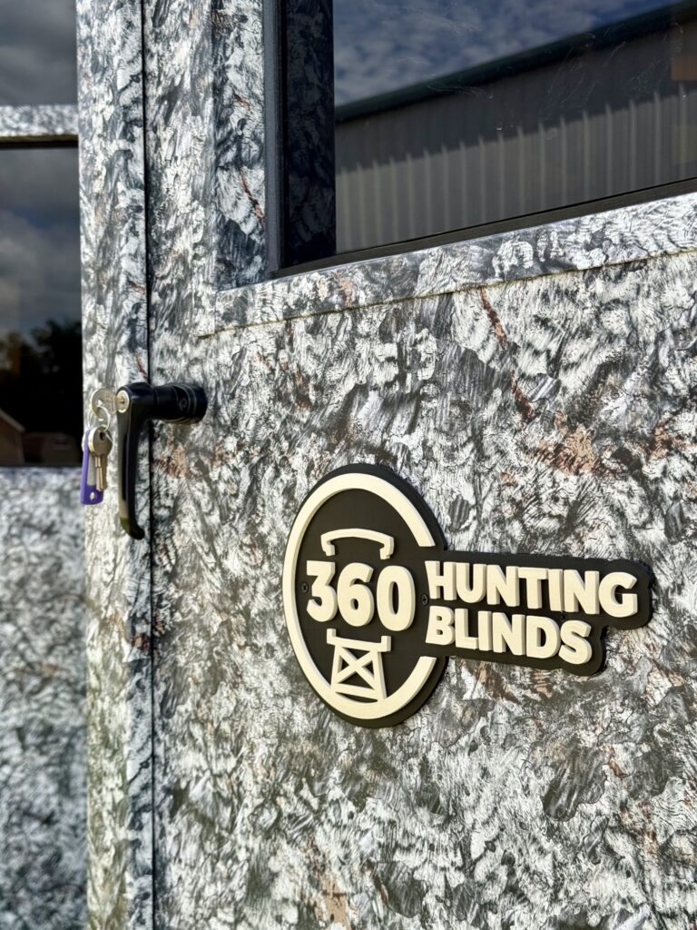 7×7 360 Pro XL Chasing Giants Hunting Blind – Assembled
