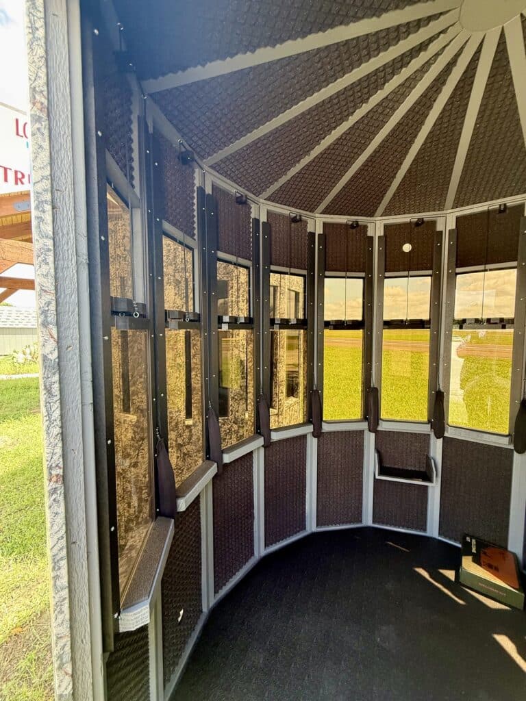 7×7 360 Pro XL Chasing Giants Hunting Blind – Assembled