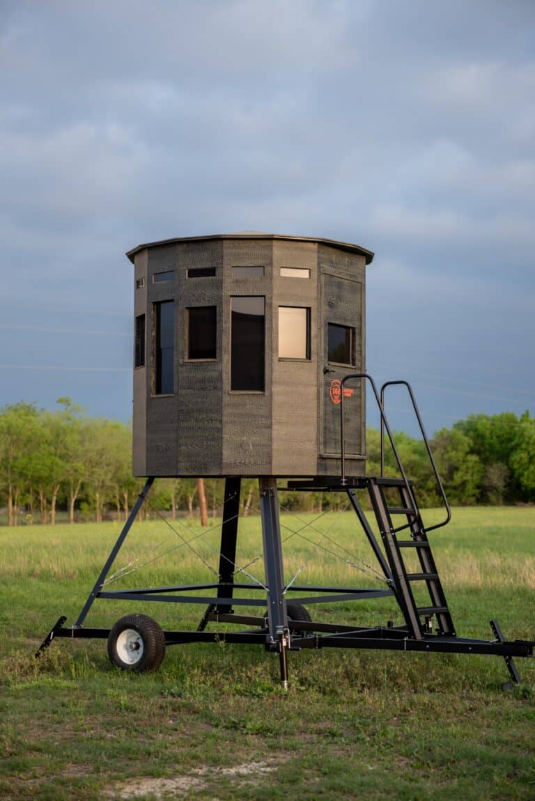 7x7 XL 360 Hunting Blind on Trailer